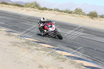 media/Dec-01-2025-Moto Forza (Mon) [[2daa91e15f]]/1-Advanced Group/Session 4 (Turn 10 Inside)/